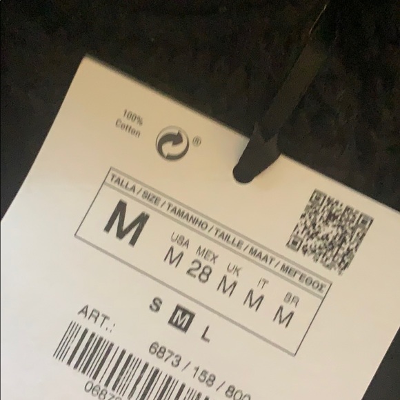 NWT ZARA SWEATER WITH CONTRASTING HEM MEDIUM - Picture 8 of 8